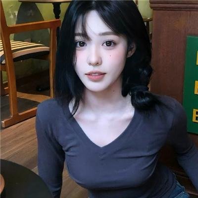 笼里的女人